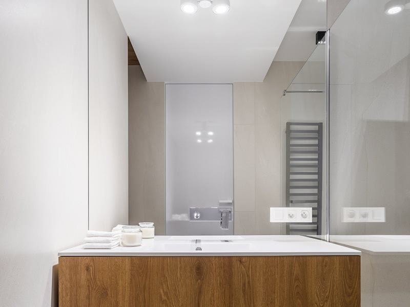 Portas pivotantes em Santa Bárbara d'Oeste